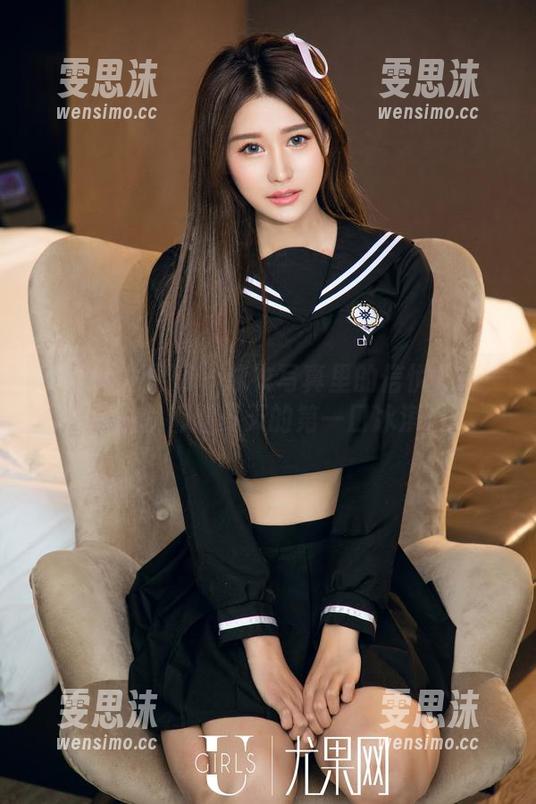 UGirls尤果网 - 泳衣写真里的信悦儿——每一帧都像夏天的第一口冰淇淋