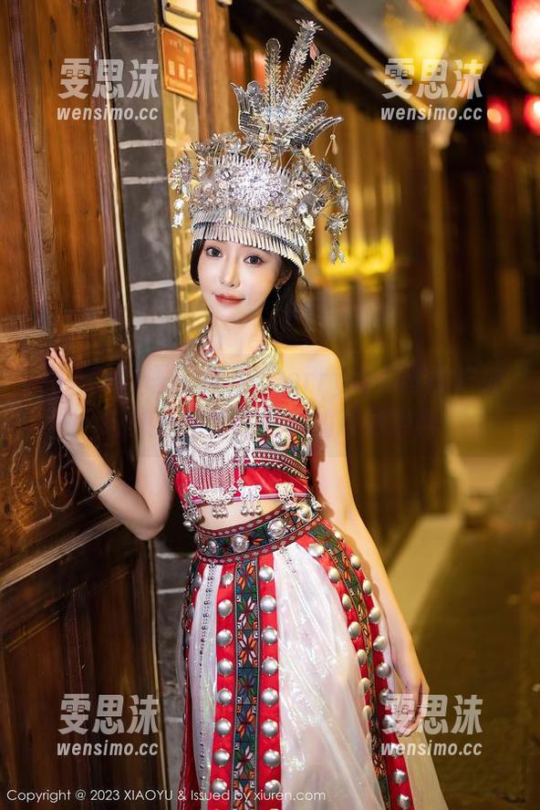 XIAOYU语画界 - cherry绯月樱的户外奇想：图集与写真的奇妙融合