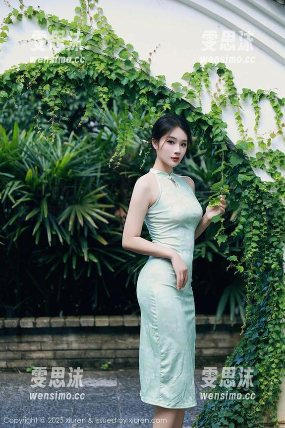 Xiuren秀人网 - Lovely璐璐的裤里丝，图片里藏着怎样的小秘密？资源等你来发现！