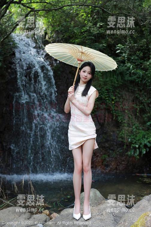 Xiuren秀人网 - z杯悠悠黑白写真分享：有没有发现原图里的眨眼？