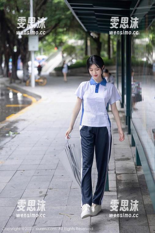 Xiuren秀人网 - 一次性打包！伊一Moon的制服福利图片让人目不转睛