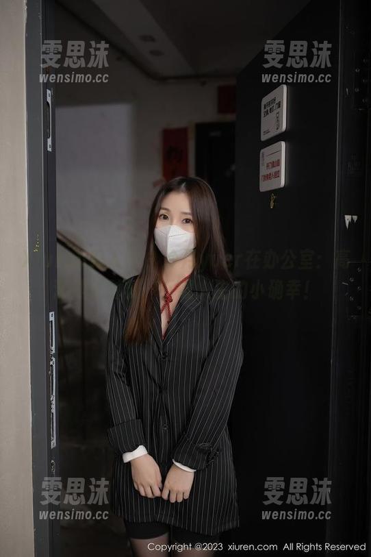 Xiuren秀人网-冷月yuer Xiuren秀人网 - 冷月yuer在办公室:高清神秘时刻,下载人生的小确幸!