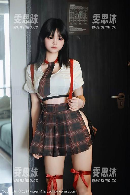 Xiuren秀人网 - 美图里的司妃SL：睡衣和碎花的诗意