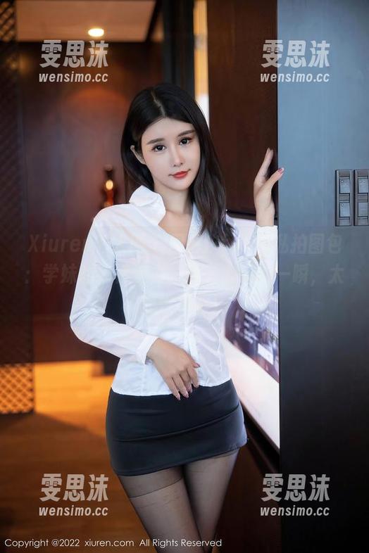 Xiuren秀人网 - 周慕汐fairy私拍图包：学妹的独特魅力，直击心灵的一瞬，太魔性了吧！