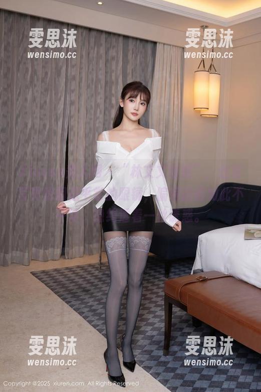 Xiuren秀人网 - “林文文眼镜”，这套写真明明是平常的眼镜，偏偏拍得如此不平常，隐约透着一丝诱惑。