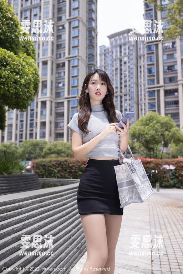 Xiuren秀人网-潘娇娇 Xiuren秀人网 - 潘娇娇修女写真:透过圣袍看见的那些撩人瞬间。