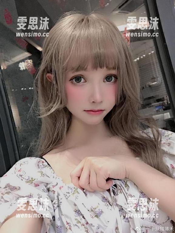 一千只猫薄禾 在这个冬天,一千只猫薄禾的圣诞狼女照片就是我心中那缕温暖的阳光!