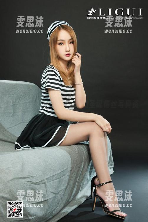 丽柜 - 不得不说，心心的圣诞情丝写真资源真让人想叹息！