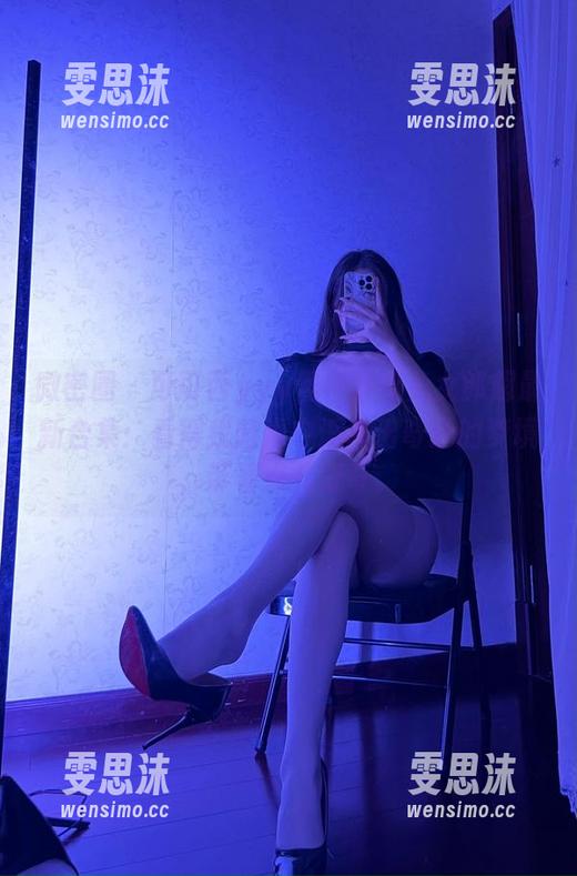 微密圈 - 可可西yyy黑色漆皮兔女郎超最新合集：看得我脑海中浮现出奇妙的梦境，带着点儿好奇。
