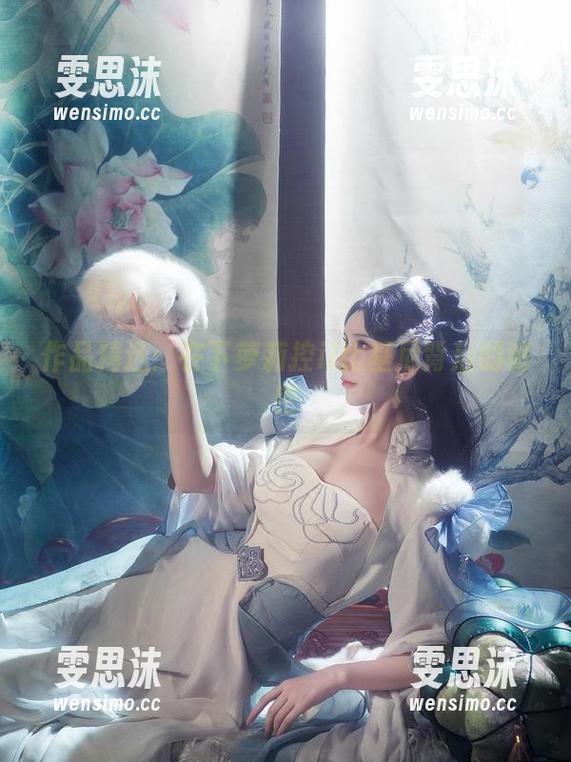 在下萝莉控ii 作品精选:在下萝莉控ii比基尼背后的秘密