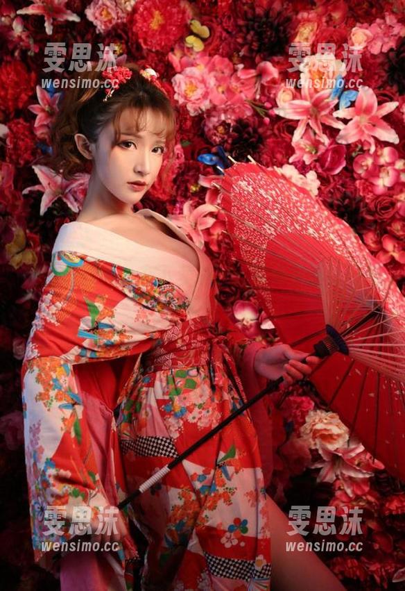 奶牛也时尚：在下萝莉控ii写真集最新更新，快来看看！