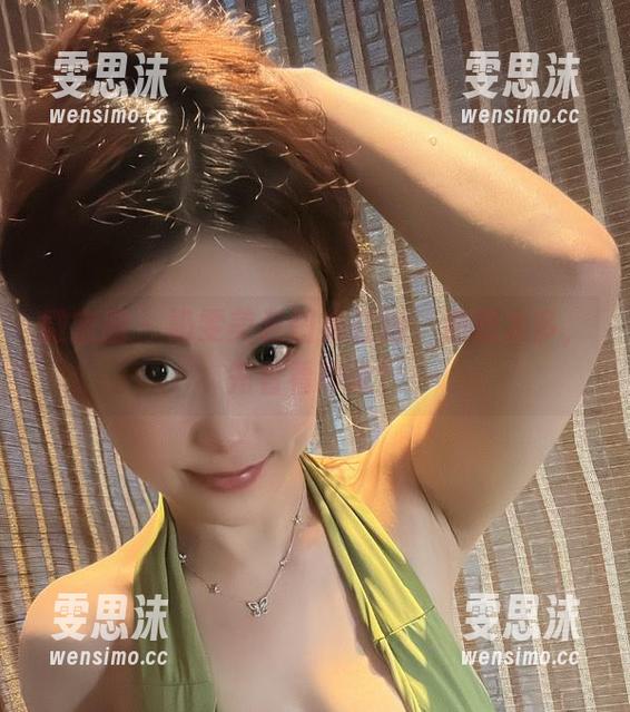 微密圈 - 奶雯美足图集在线，别想太多，先看看再说！
