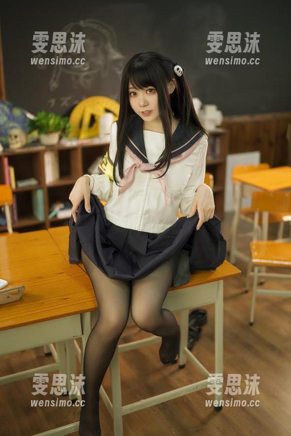 安食Ajiki私拍：“白猫猫”图包，瞬间治愈的喵日常