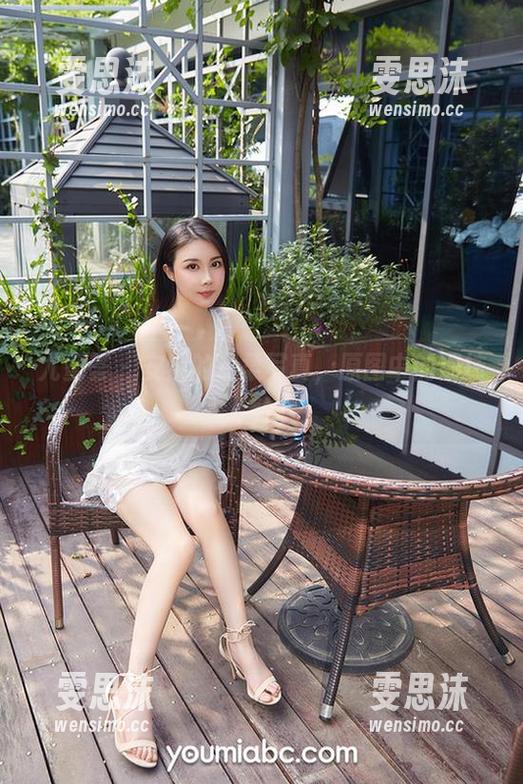 尤蜜荟 - 安然的温柔写真，原图中的那抹清凉