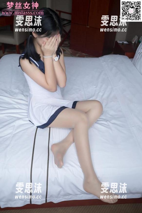梦丝女神 - 定制游戏：乔儿与她的眼镜在图片中共舞