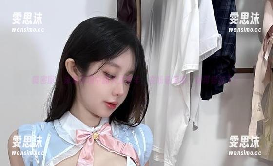 微密圈 - 泳池梦境中的火龙果羊：在线看美图，别再错过了！