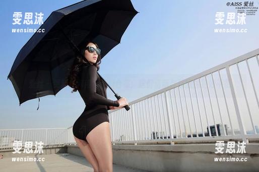 爱丝 - 更新！何冉水手服合集：这份清新与妩媚的绝妙平衡
