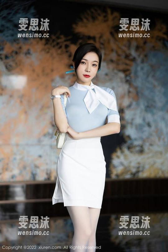 秀人网-Cris_卓娅祺 秀人网 - 一组图包让人心动!Cris_卓娅祺空乘制服与黑丝美腿,下载的时候心不要跳得太厉害!