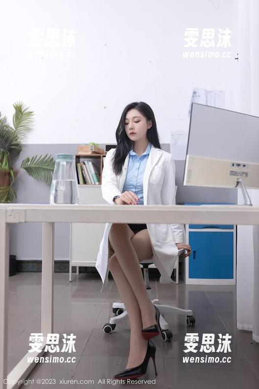 秀人网 - 小薯条nienie的白丝图集：最新披露，别告诉别人！